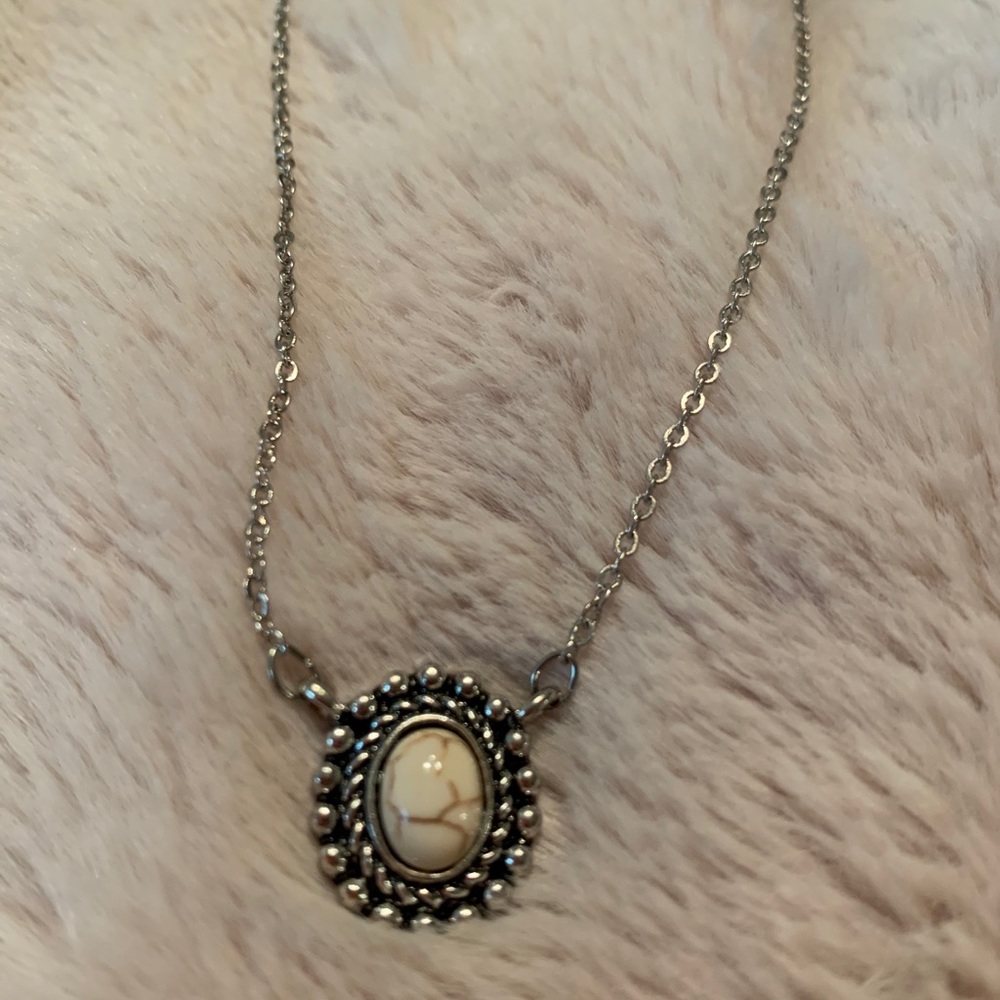 Short Dainty Necklace
